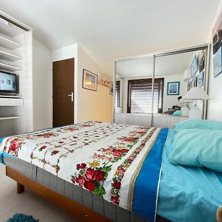 Chambre, Balcon, Vu Remparts, Clim Айга-Мортас Екстериор снимка